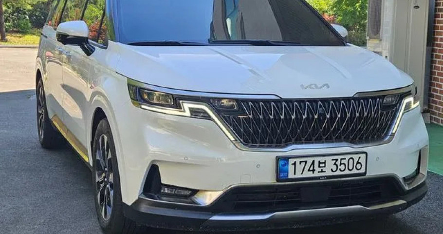Kia Carnival 