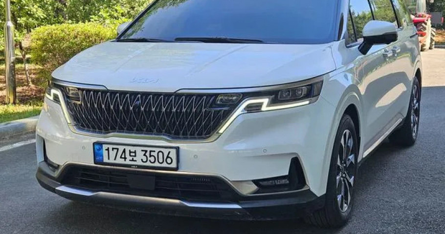 Kia Carnival 