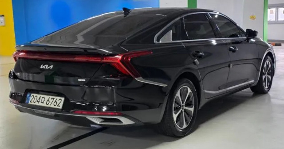 Kia K8 
