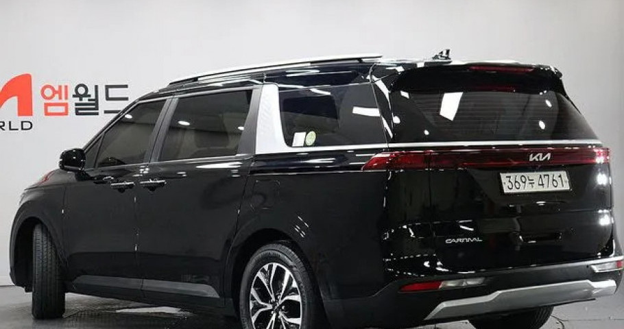 Kia Carnival 