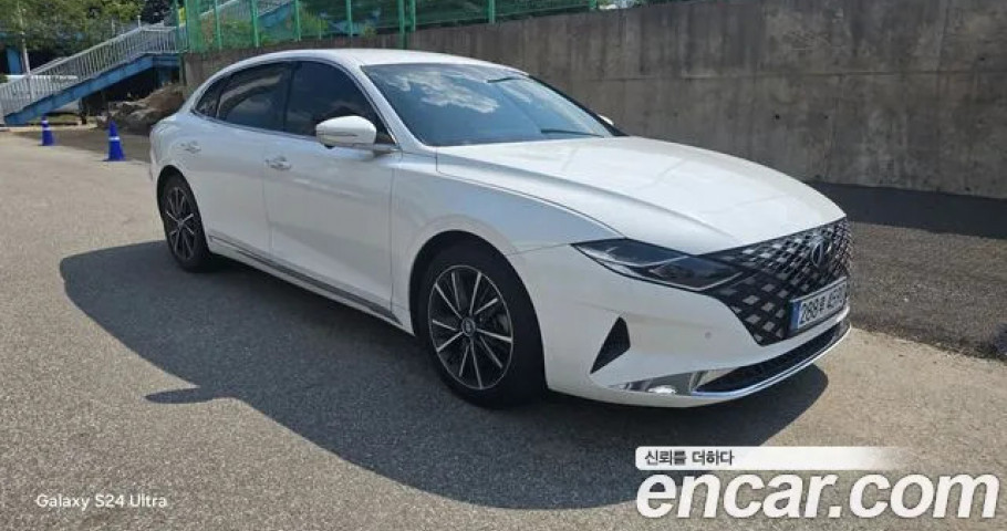 Hyundai Grandeur 