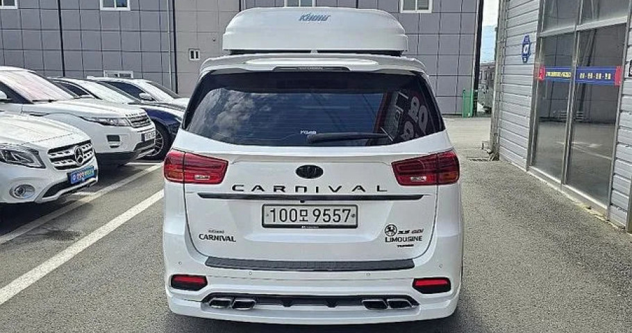 Kia Carnival 