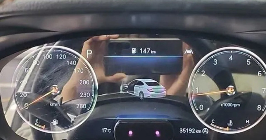 Genesis G70 