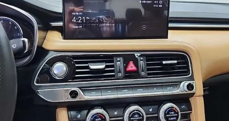 Genesis G70 
