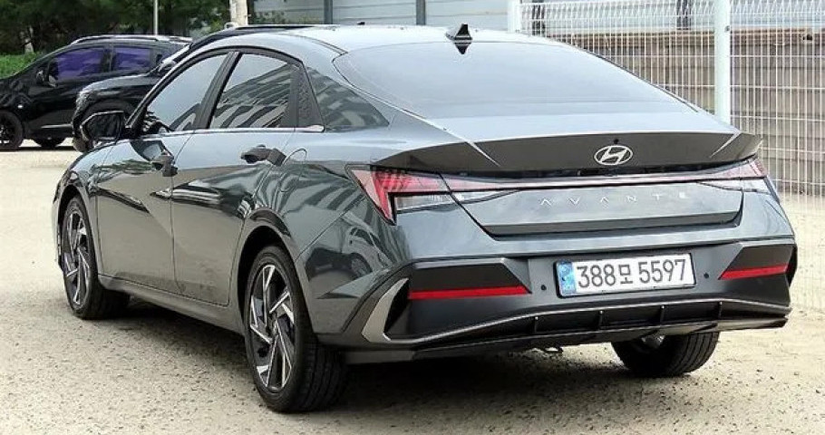Hyundai Avante (Elantra) 