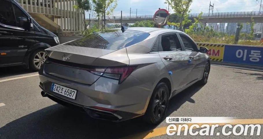 Hyundai Avante (Elantra) 