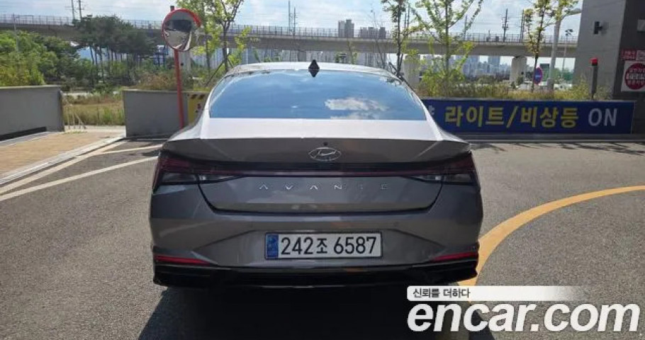 Hyundai Avante (Elantra) 