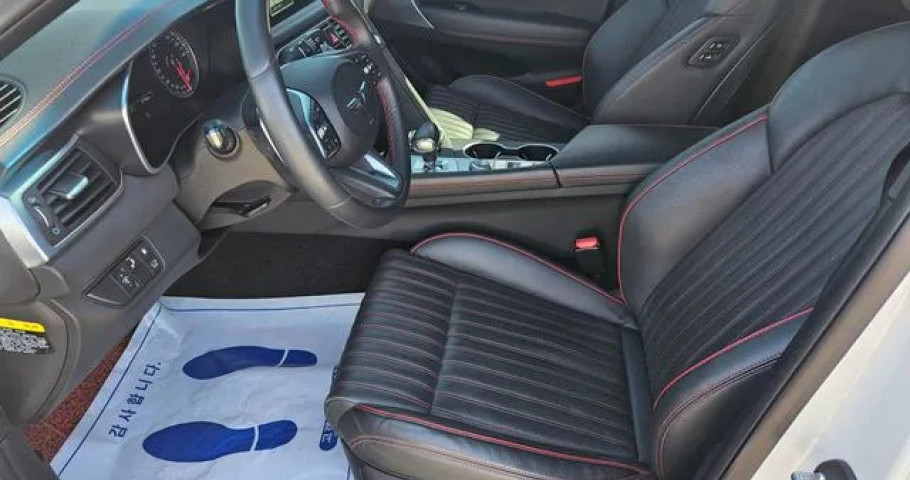 Genesis G70 