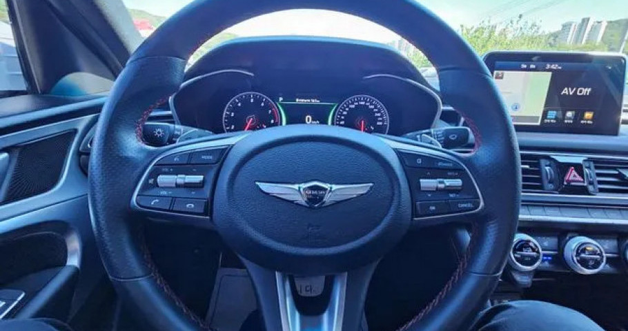 Genesis G70 