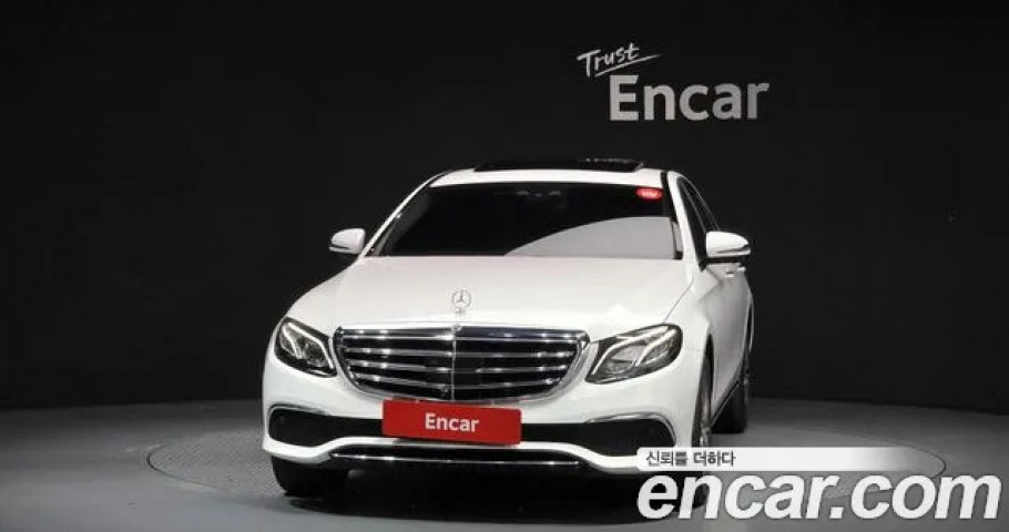 Mercedes-Benz E-Class 