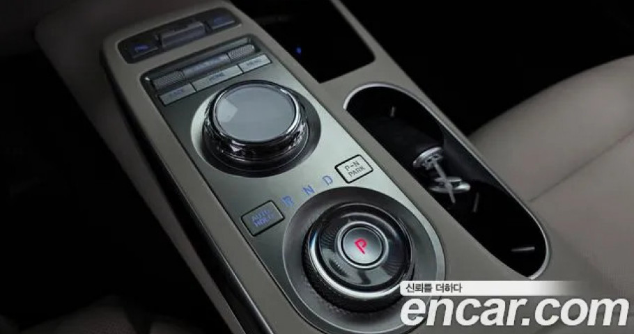 Genesis Gv70 