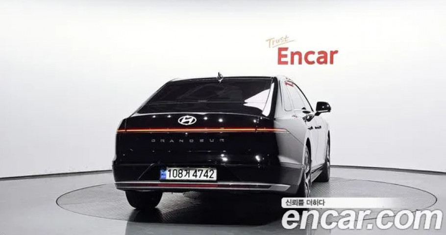 Hyundai Grandeur 