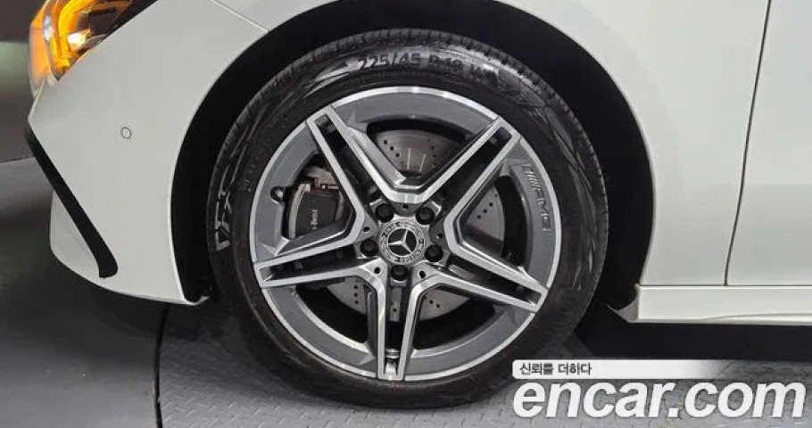 Mercedes-Benz Cla-Class 