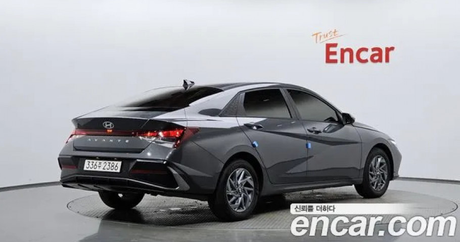 Hyundai Avante (Elantra) 