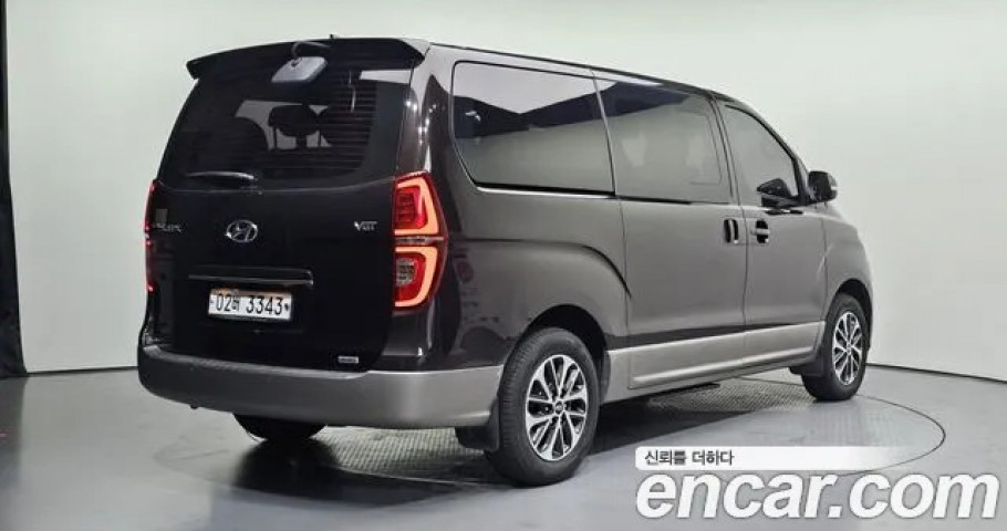 Hyundai Starex 