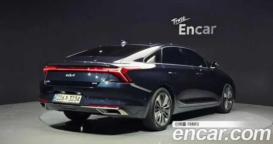 Kia K8 
