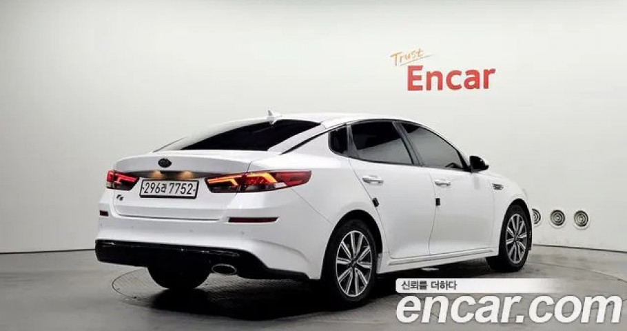 Kia K5 