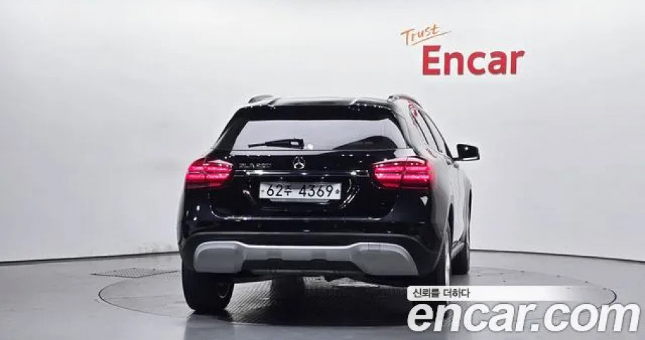 Mercedes-Benz Gla-Class 