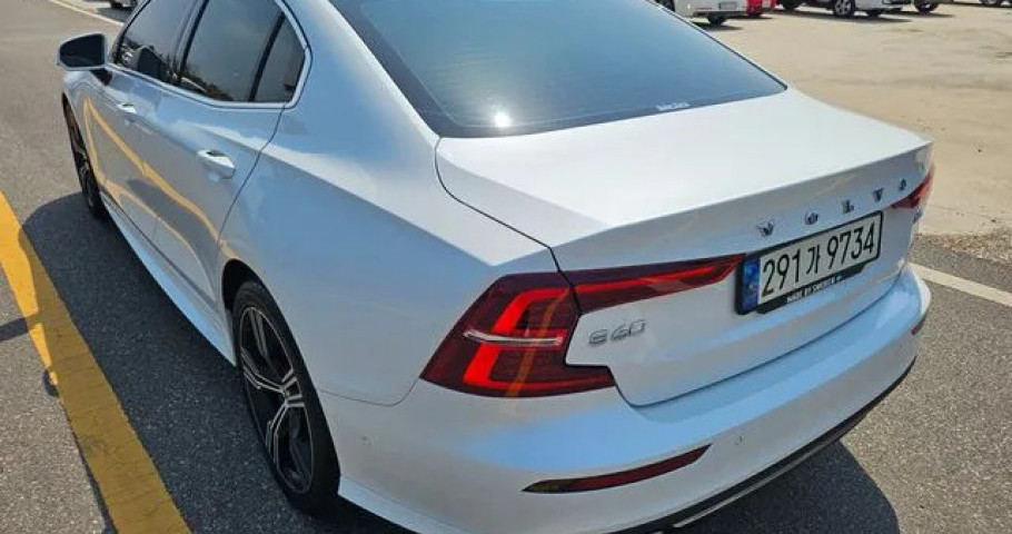 Volvo S60 