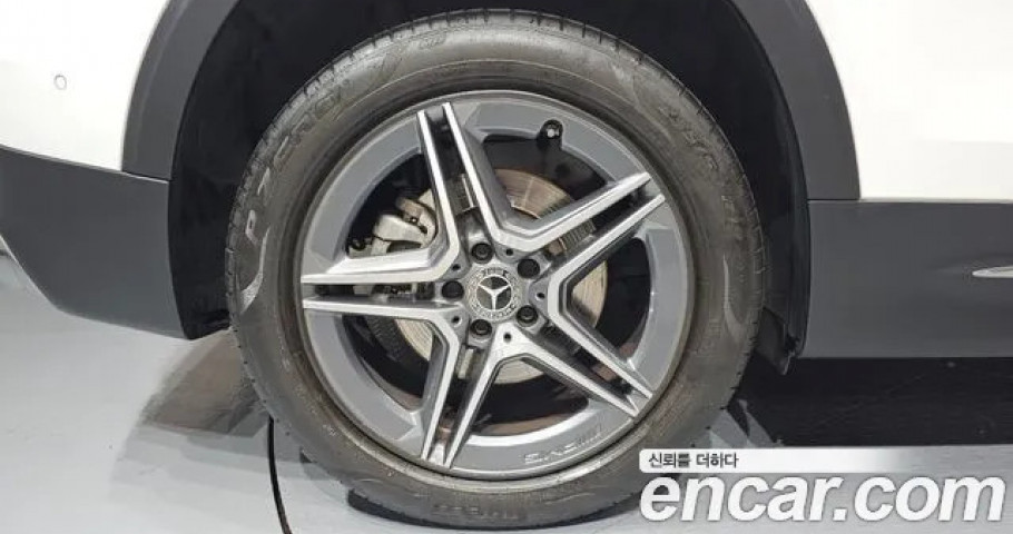 Mercedes-Benz Glb-Class 