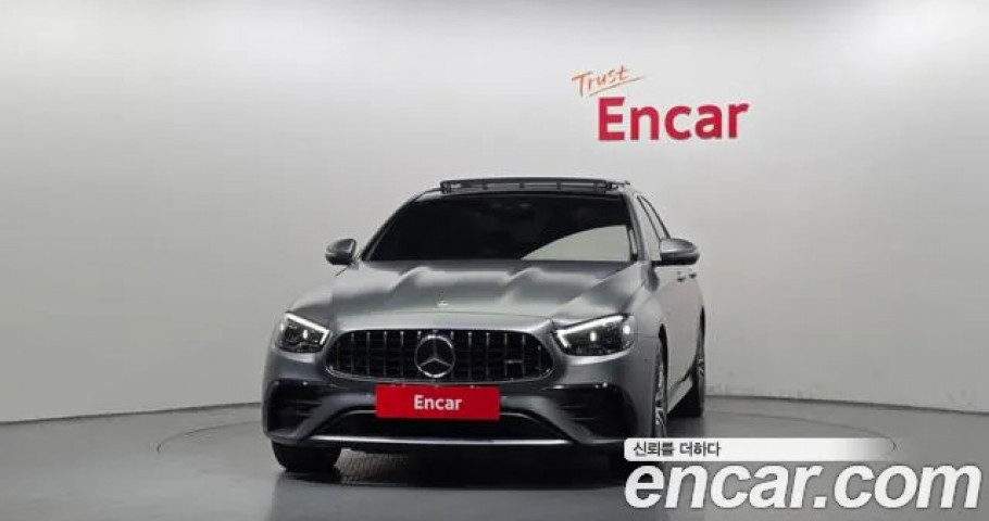 Mercedes-Benz E-Class 