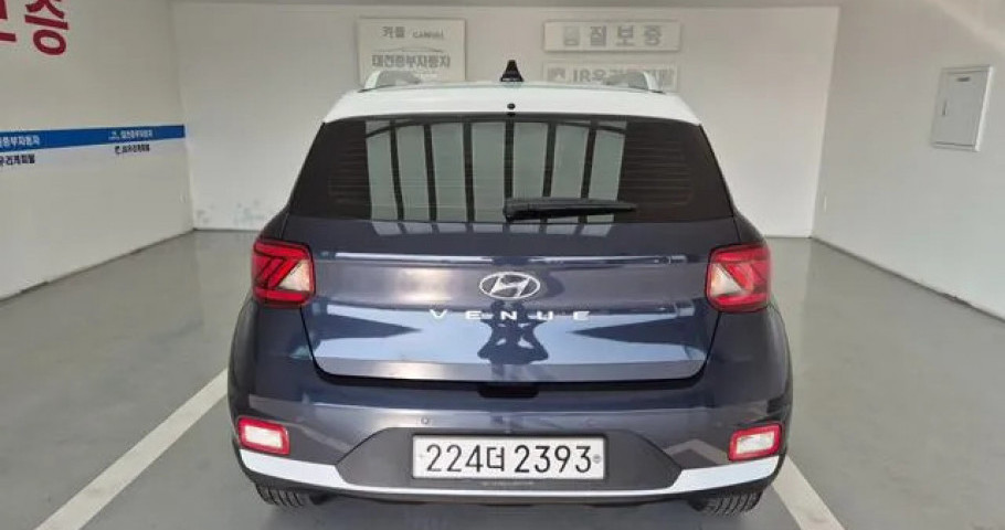 Hyundai Venue 