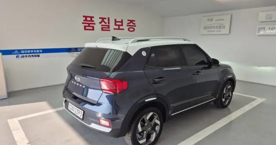 Hyundai Venue 