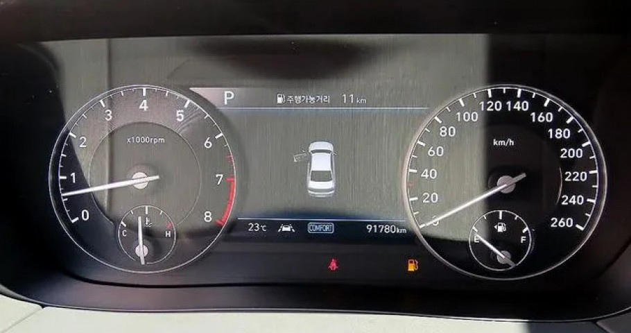 Genesis G90 