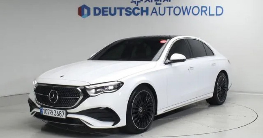 Mercedes-Benz E-Class 