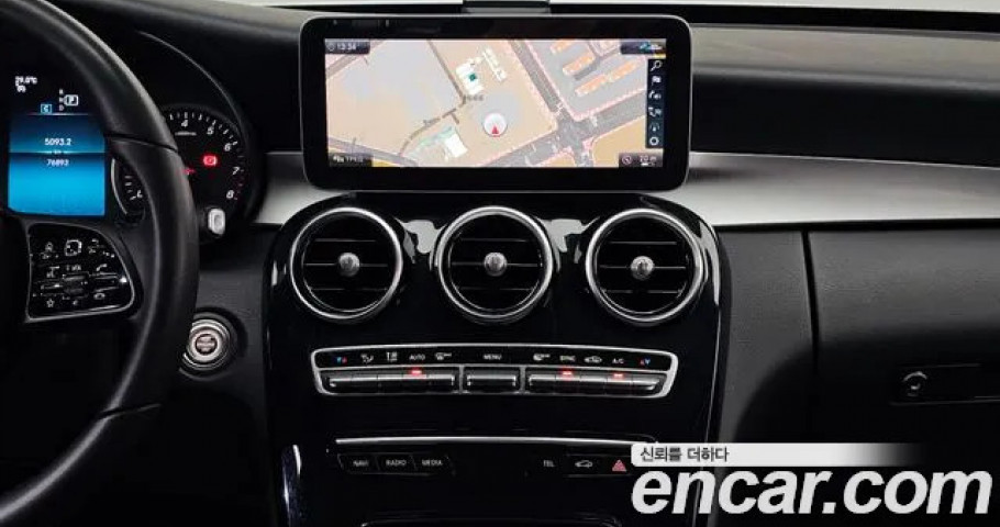 Mercedes-Benz C-Class 