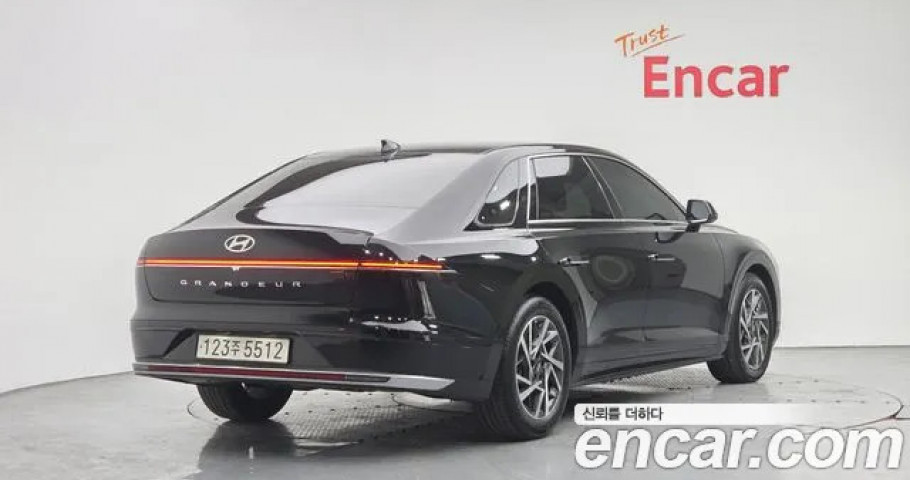 Hyundai Grandeur 