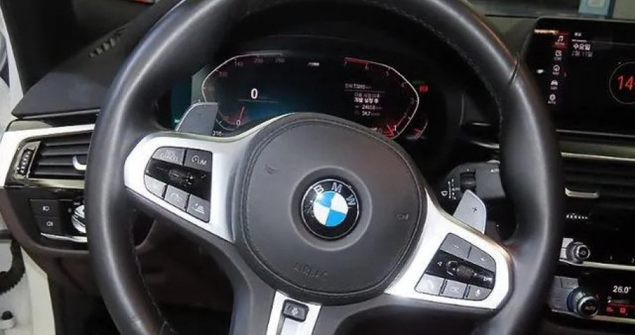 Bmw 5-Series 