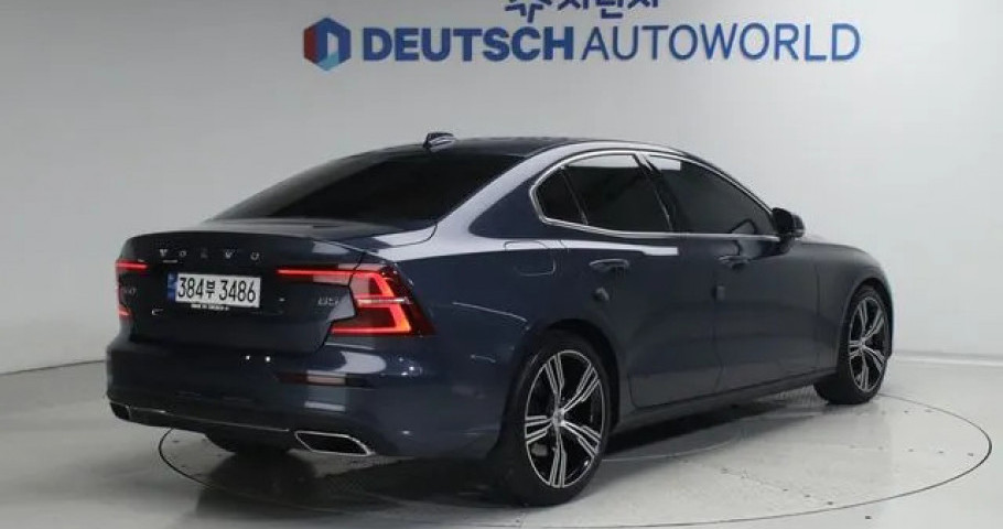 Volvo S60 