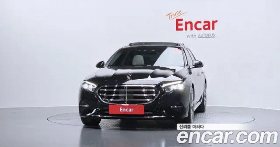 Mercedes-Benz E-Class 