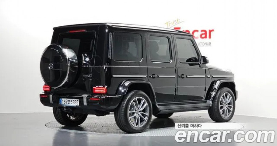 Mercedes-Benz G-Class 