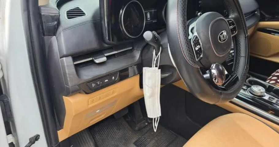 Kia Carnival 