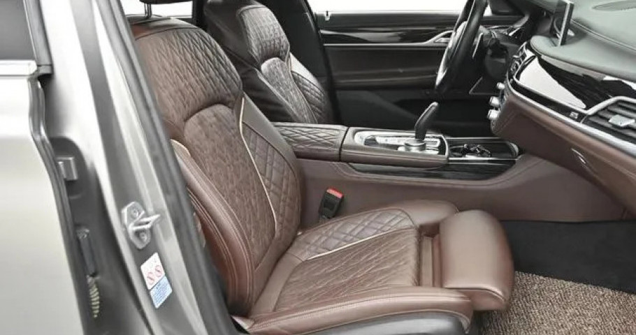 Bmw 7-Series 