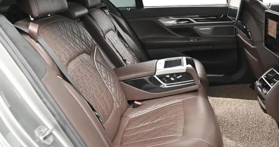 Bmw 7-Series 