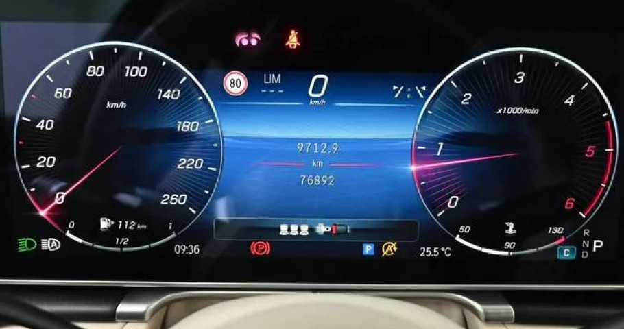 Mercedes-Benz S-Class 