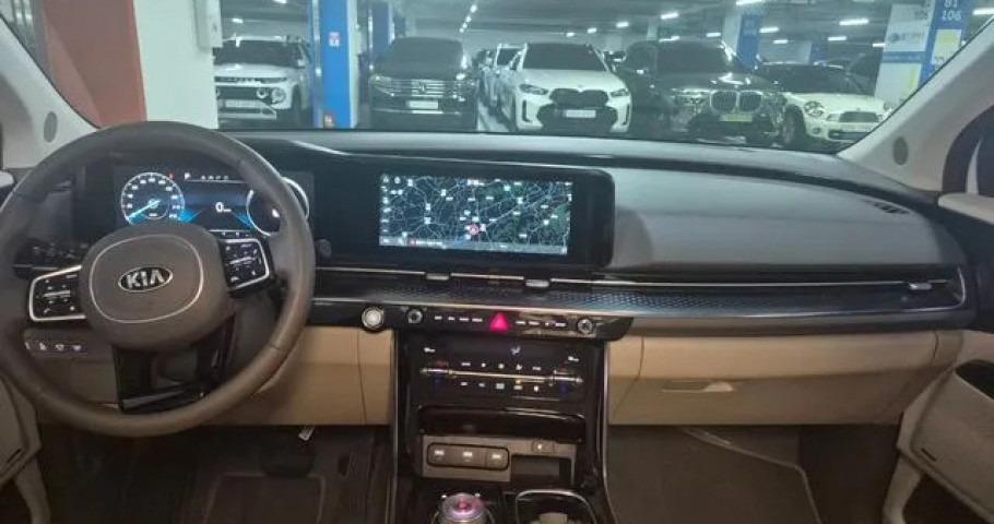 Kia Carnival 