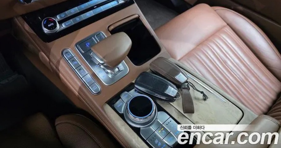 Genesis G90 