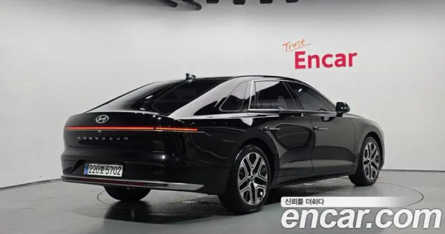 Hyundai Grandeur 