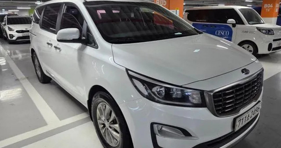 Kia Carnival 
