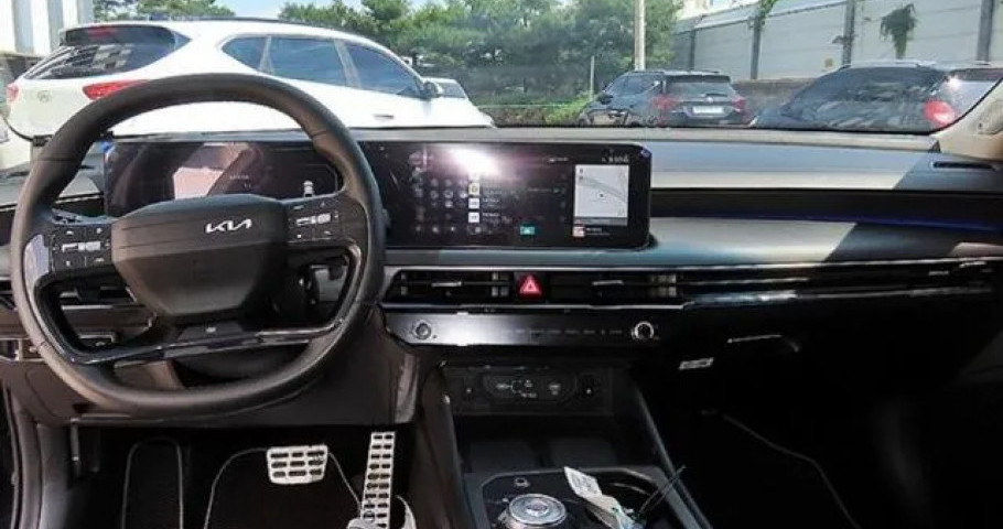 Kia K8 