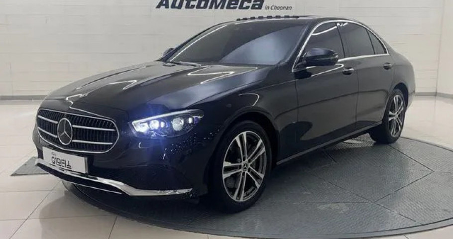 Mercedes-Benz E-Class 