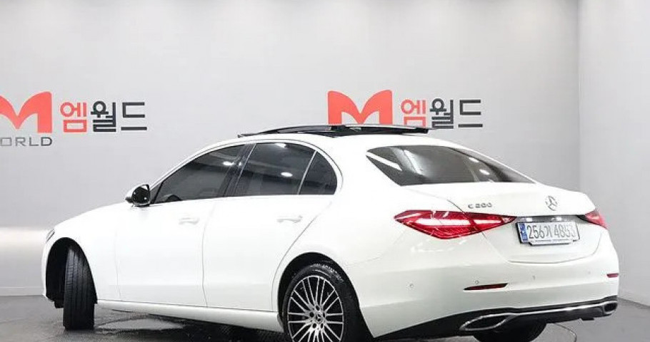 Mercedes-Benz C-Class 
