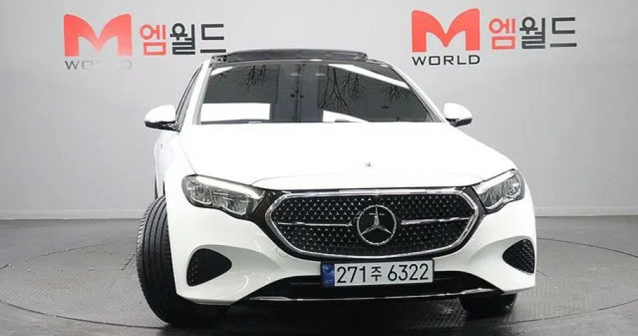 Mercedes-Benz E-Class 