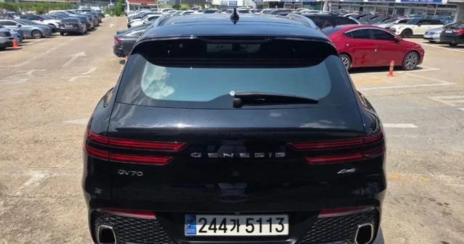 Genesis Gv70 