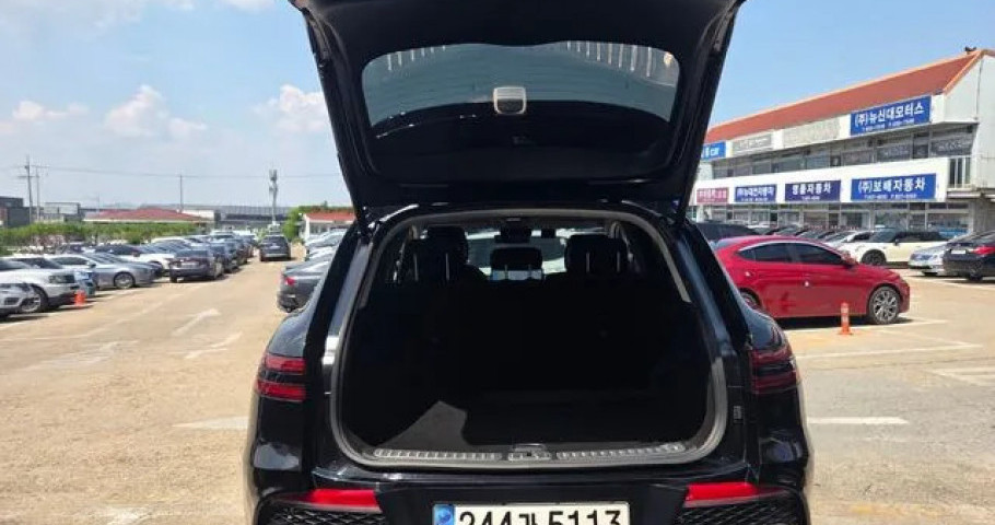 Genesis Gv70 