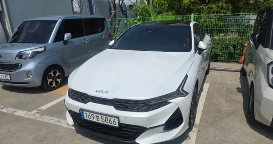 Kia K5 